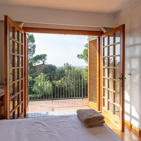 Villa Rosa, Espaciosa Casa Con Piscina