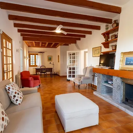 Villa Rosa, Espaciosa Casa Con Piscina *